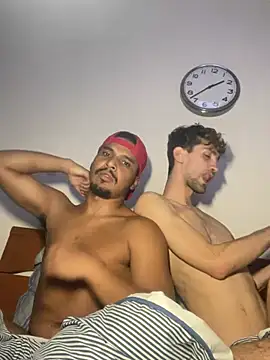 ⭐️ MyFav 🔞 L”AMICO IN MUTANDE 🇧🇷 IO TUTTO NUDO 🥴 (PECORINE + PIEDI + NUDI) - clip cu Arkadeita