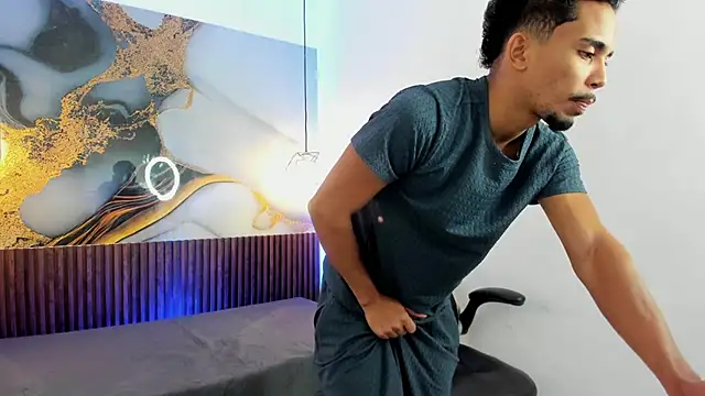 very hot fit guy－カメラキャストのDrakeFoxxの動画