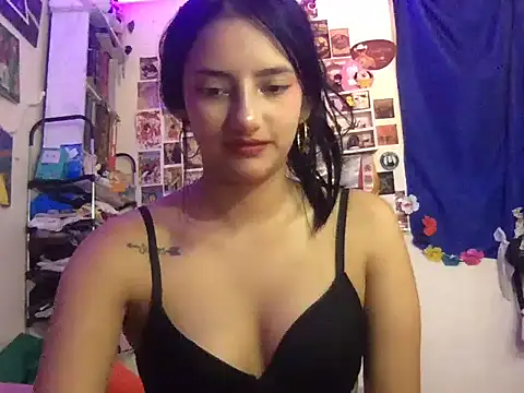 [11 Aug 15:07] Private Show – video modela na kameri angelhotdog045