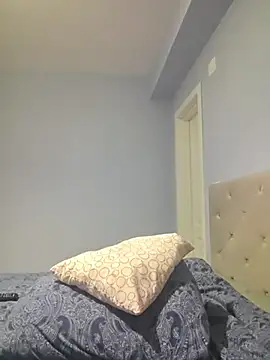 Private Show - video by Diamond_Monna cam model