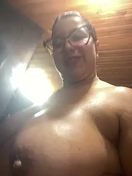 Delicious shower and ride dildo with oil - video by shara_ cam model