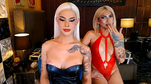QUEENS - video by RuthlessDomQueen cam model
