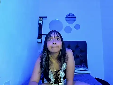 [19 Aug 23:10] Private Show - video av Italy_sweet cam-modell