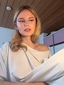 Vaping in my bra 🤭