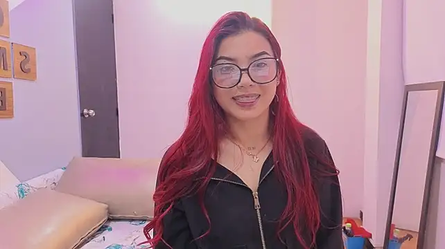 I'm new here, say hello! – video modela na kameri LauraaRojas