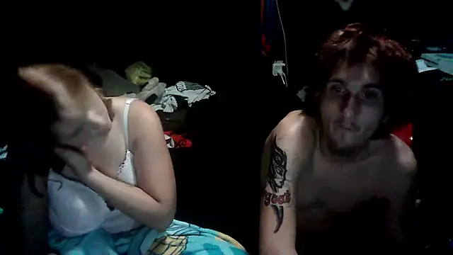 [20 Aug 00:05] Public Show - video by MrsPhoenix12 cam model