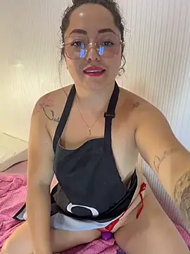 Lucía is having a blast at the spa. - فيديو من Nails_Lucia موديل الكام