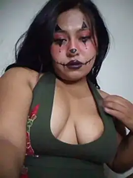 [18 Oct 19:53] Public Show – video modela na kameri LUCERO20261
