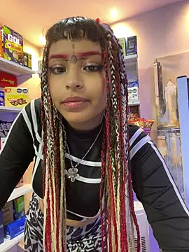 🔥I am completely naked, and I get very horny and I masturbate deliciously in the store🔥