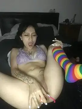 Pussy game ends in crazy squirting 🔥🤪 - ক্যাম মডেল Hikary_wolf1-এর ভিডিও