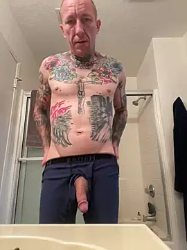 Just a peak ;) - video by NoBoundariesInPrivate cam model