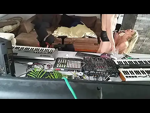 Public Show - відео від вебкаммоделі Oni_bez_snu