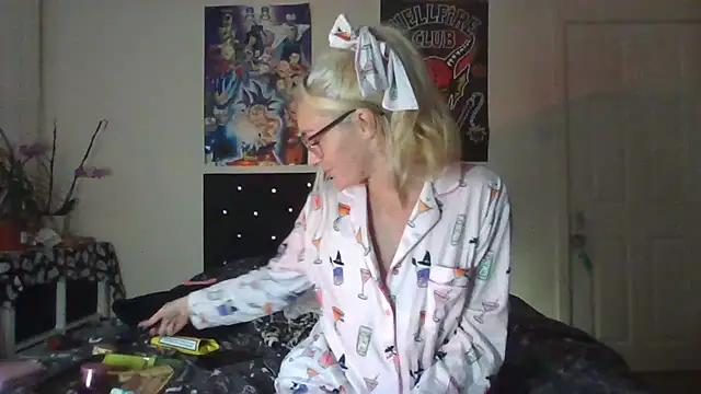 [11 Sep 01:19] Private Show fucking my tight little pussy 😈💦 - video by BlazingBaddie420 cam model