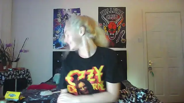 [12 Sep 23:33] Private Show - video by BlazingBaddie420 cam model