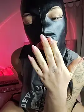 [3 Sep 02:04] Private Show - video SilentDoll kameramallilta