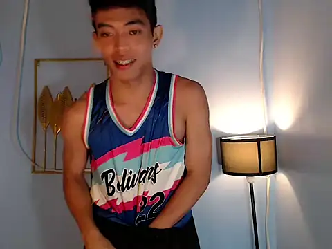 CUM SHOW A LOT - video oleh bretman1922 kamera model