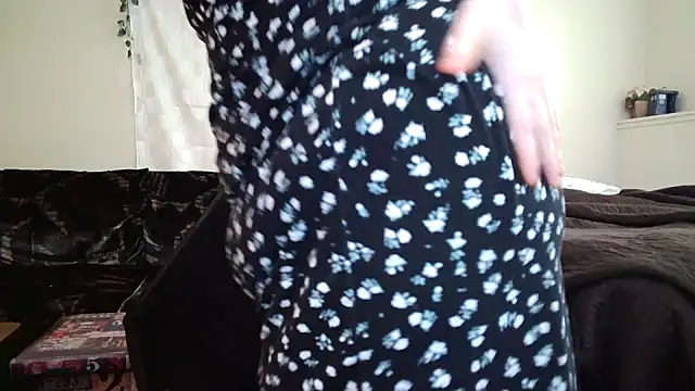 [13 Apr 10:15] Private Show (slow strip tease and dirty talk) - video của người mẫu cam JessaBella