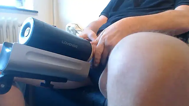 New lovense toy fuck - vídeo de la modelo de cam marcochico