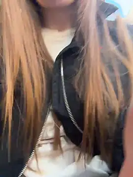 Tits in the window 🤪 - video by Coconut_milk cam model