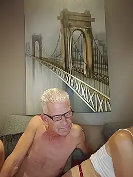 [7 Oct 18:26] Private Show - Vídeo de ReifesPaar69, modelo de vídeos