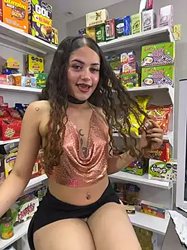 I'm at the store; there are a lot of people here. I take my clothes off and masturbate—I'm so turned - video by Lia_collins7 cam model