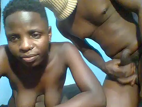 [29 Sep 15:20] Private Show - video av AfroBritney cam-modell