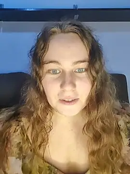 fucking myself with a dildo and begging you to come on my face 😇 – видео вебкам-модели NensysFourets