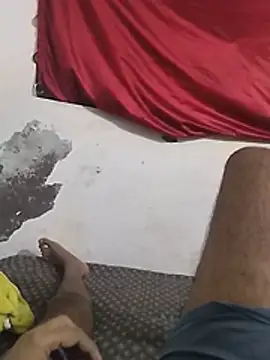 Vídeo em tendência de modelo na câmara surajje 6967