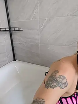 13 MIN HOT BATHTUBE VIDEO💦💦💦