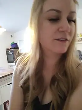 For my feet and pussy lovers ❤️ - video av SweetGermanGoddess