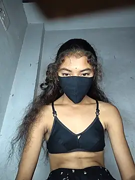[9 Oct 01:30] Private Show - video di virgin_palak modella di cam