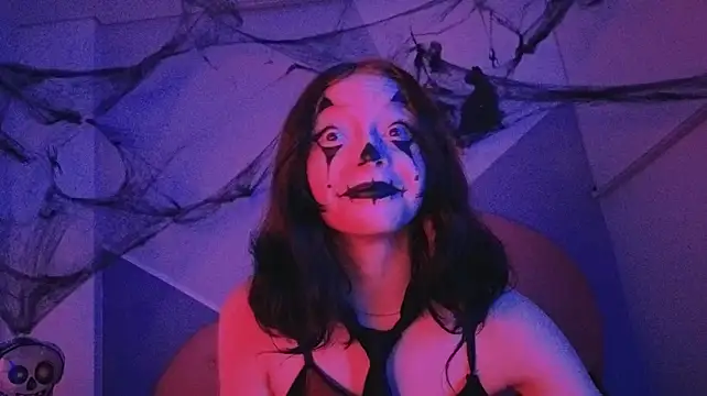 ready fro play daddy=??? - video by Liiryon cam model