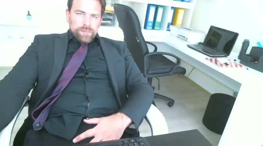 [25 Jun 15:11] Private Show - video by HectorHot87 cam model