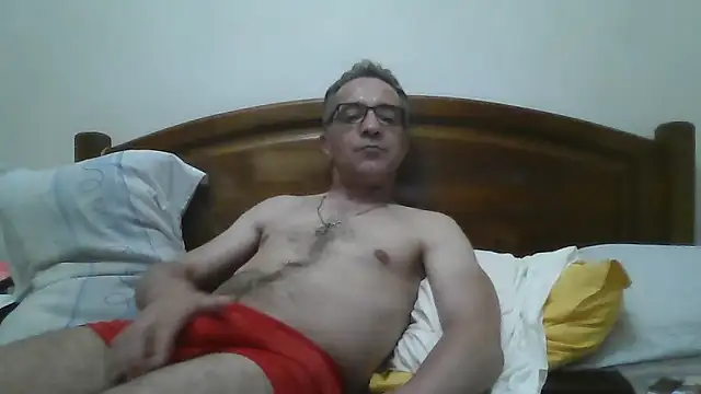 [11 Apr 02:23] Public Show - video od modelky/modela Rochinha73