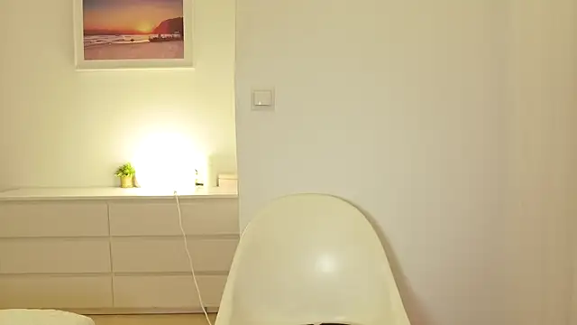 Riding dildo - video by StracciaStella-