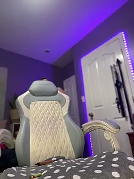 Oil Twerk 2/28 - Vídeo de MiraKisss, modelo de vídeos