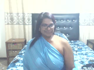 Smoking saree w/ dildo bj & fuck - video oleh sexylax17 kamera model