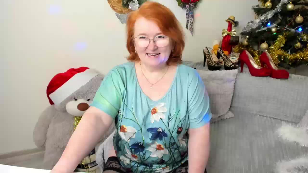 [28 Dec 15:55] Private Show - video by leiamillersonn cam model