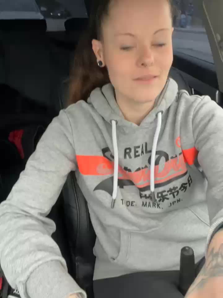 Drive and Play - ক ্যাম মডেল Your_dirty_dream-এর ভিডিও