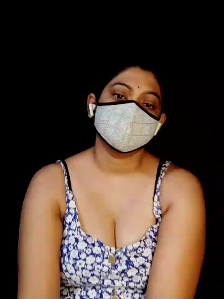 LETS HAVE FUN IN PVT - video by indianpallavi cam model