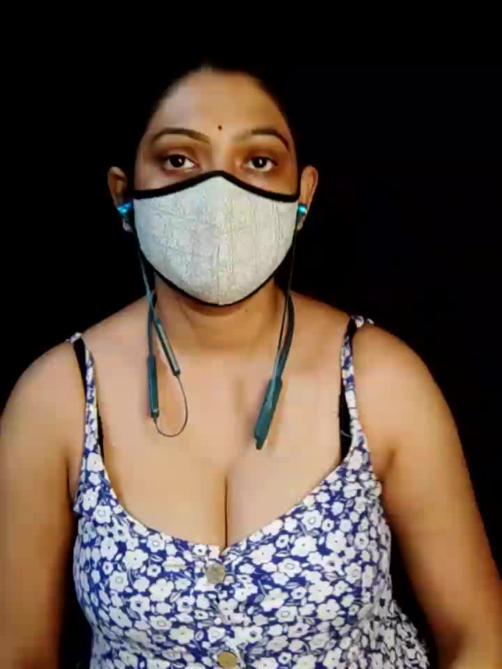 suck my big boobs - video by indianpallavi cam model