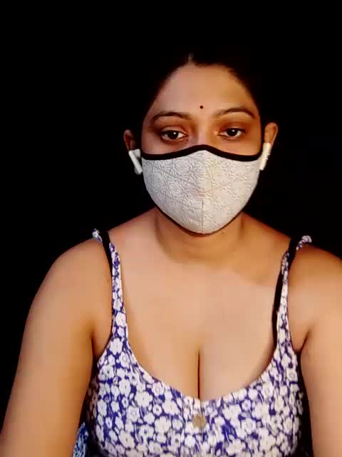 JUICY BOOBS - video by indianpallavi cam model