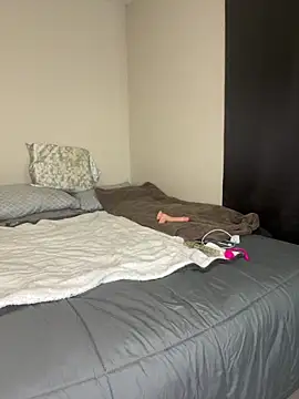 Fun Fun with Toy - video by thepeachwobbler cam model