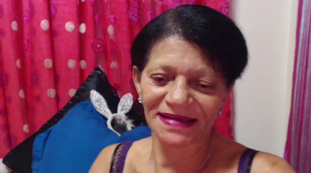 [16 Jul 23:26] Private Show - vídeo de la modelo de cam SLUTTYROXY