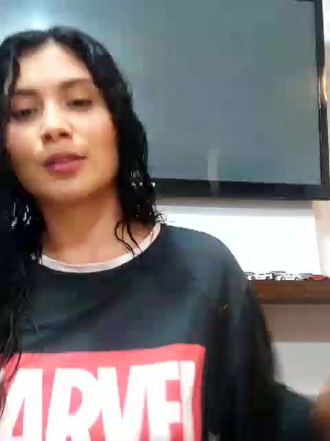 [13 Sep 21:13] 4 fingers in my pussy - video di kinky_mila@xh modella di cam