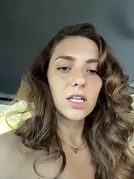 😈RISKY NAKED PARK SQUIRT😈 - video by MariiD cam model