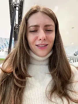 😈RISKY CUM UNDER CAFE TABLE😈 - video by MariiD cam model