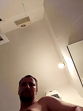 [1 Jul 19:58] Public Show - video van Miki20677 cam-model