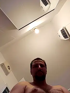 [10 Jul 18:50] Public Show – video modela na kameri Miki20677