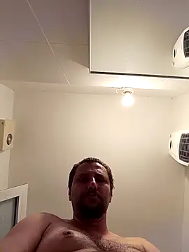 [23 Jul 19:16] Public Show - video van Miki20677 cam-model